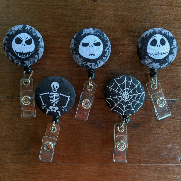 Black badge reels for work or school ID